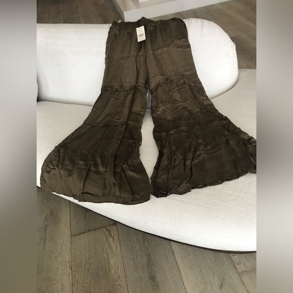 CINQ A SEPT , olive Tiered Wide-Leg Pants NWT , sz sm - Picture 5 of 8